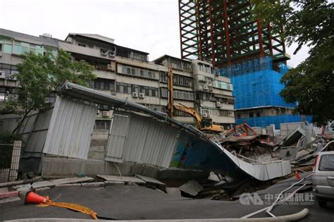 大直房屋嚴重傾斜|北市大直6棟民宅傾斜下陷「看不見1樓」 李四川急衝現場指揮